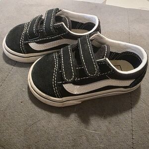 Toddler Sz6 Classic Vans With Velcro